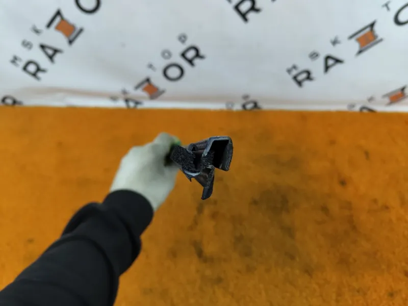 Уплотнитель стекла двери