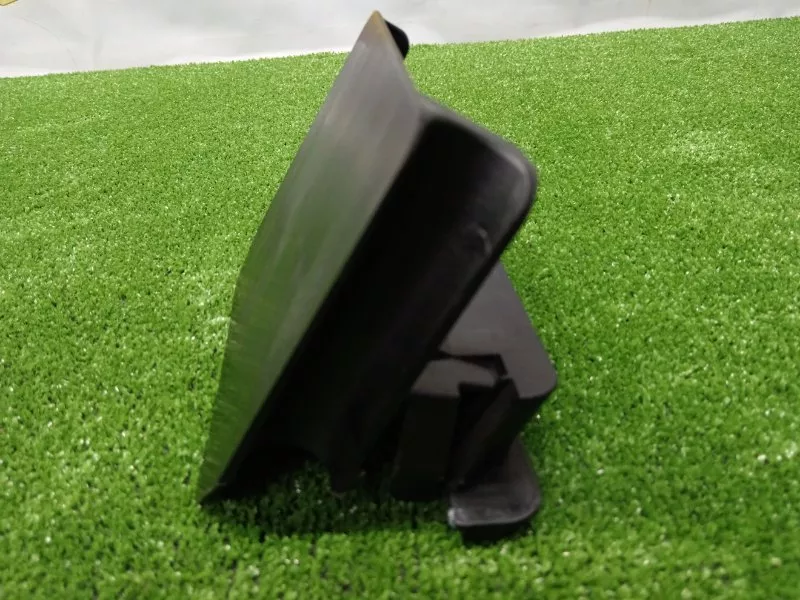 Накладка крышки багажника