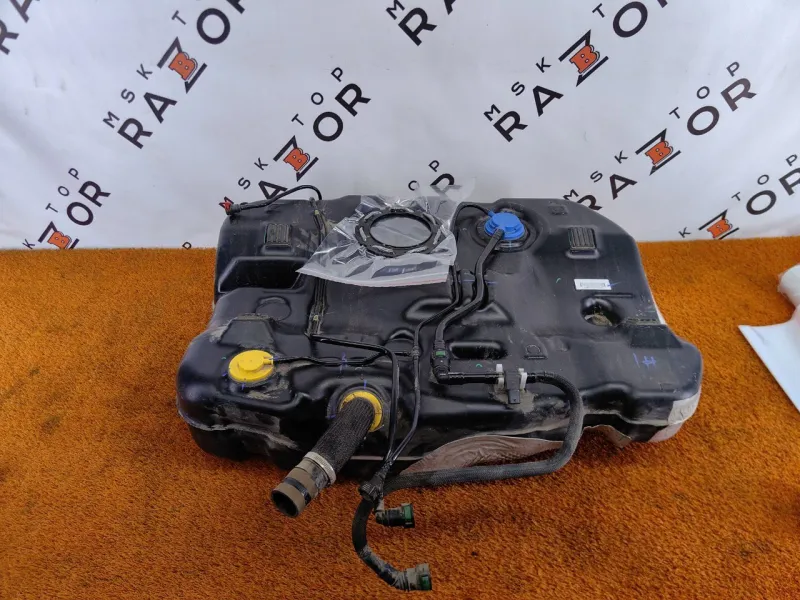 Бак топливный