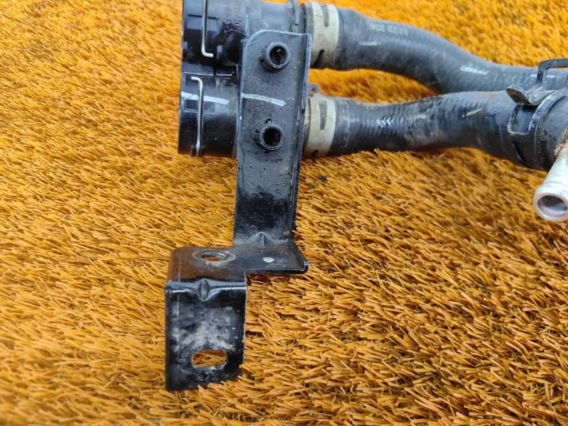 Трубка системы охлаждения