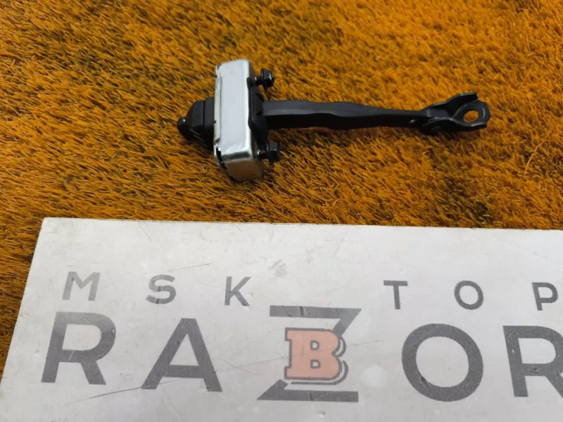 Ограничитель двери