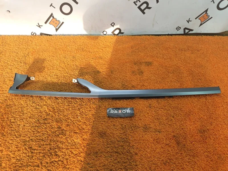 Накладка на торпедо