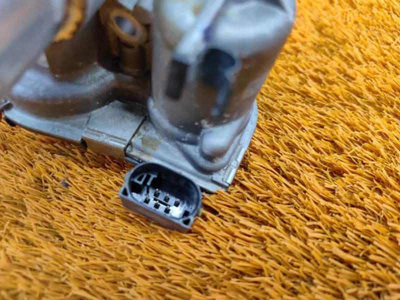 Дроссельная заслонка