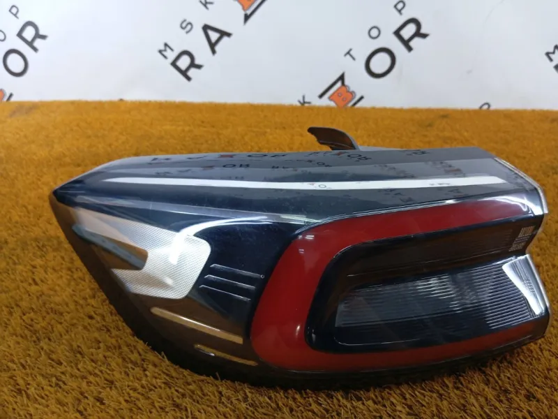 Фонарь задний