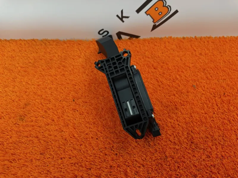 Педаль газа