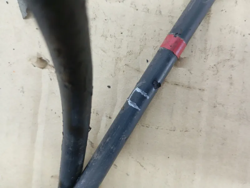 Трос стояночного тормоза