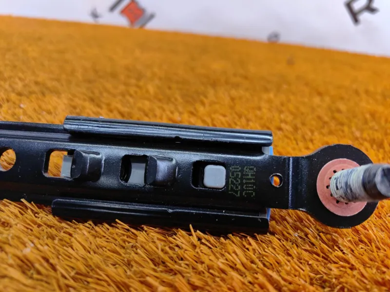 Механизм регулировки ремня безопасности