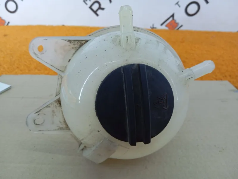 Бачок расширительный