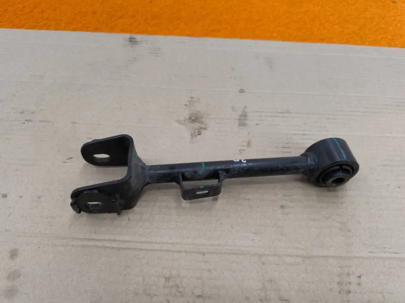 Рычаг подвески