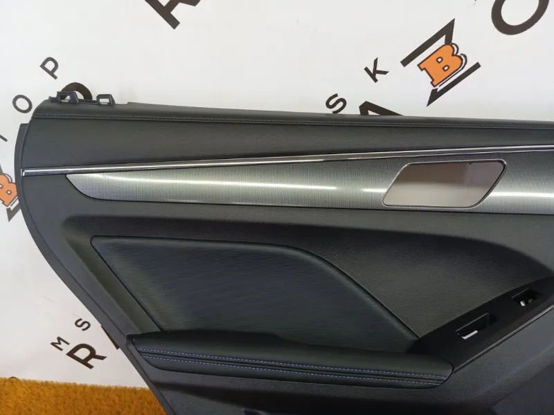 Обшивка двери