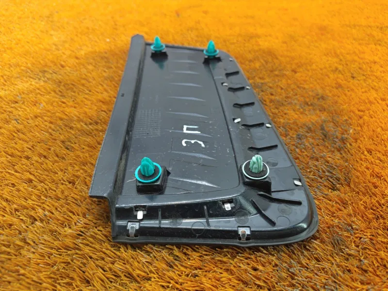 Накладка крыла