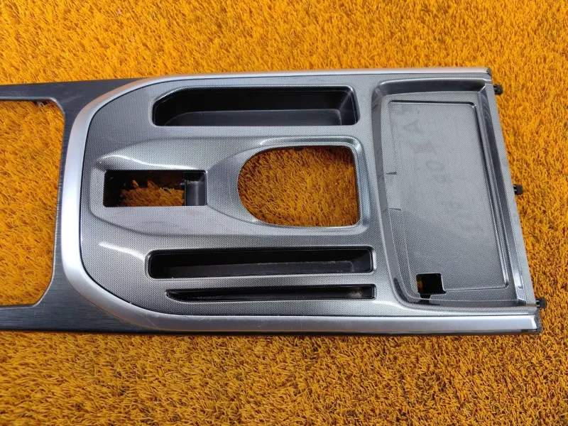 Накладка центральной консоли