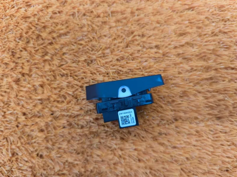 Кнопка центрального замка