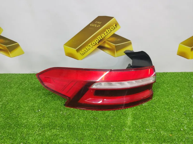 Фонарь задний