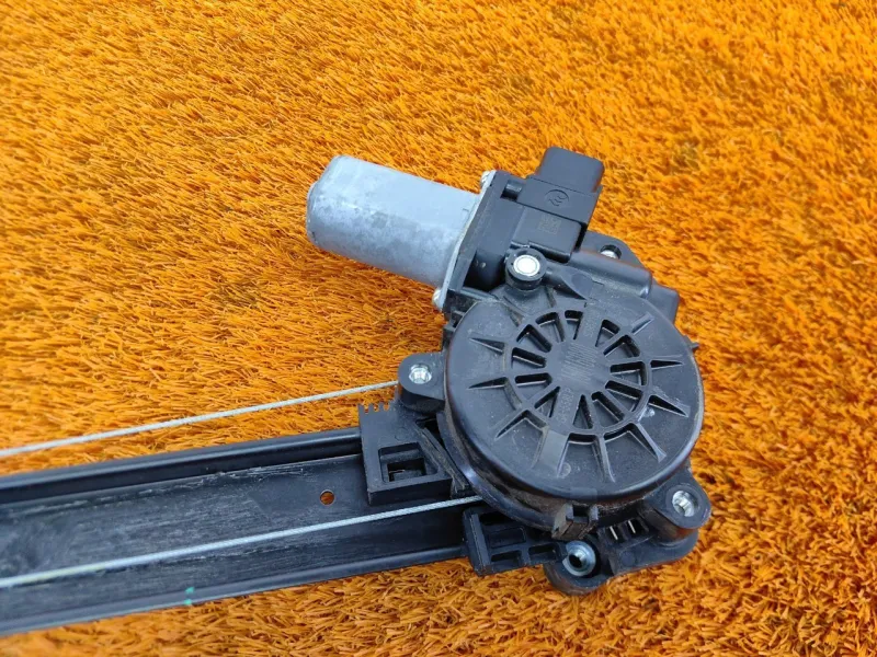 Стеклоподъемник