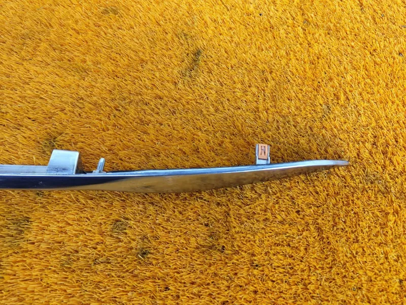 Накладка двери багажника