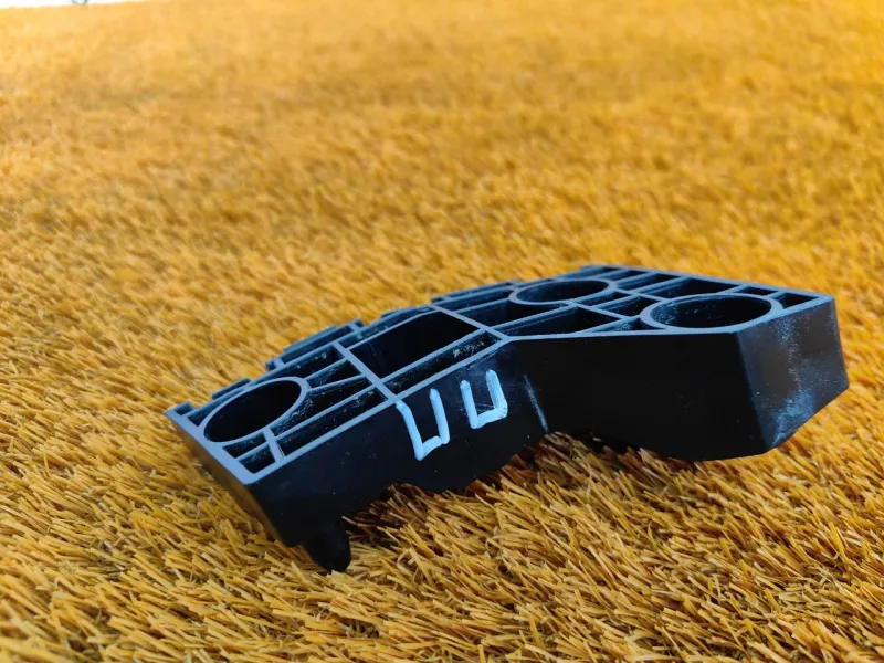 Кронштейн бампера