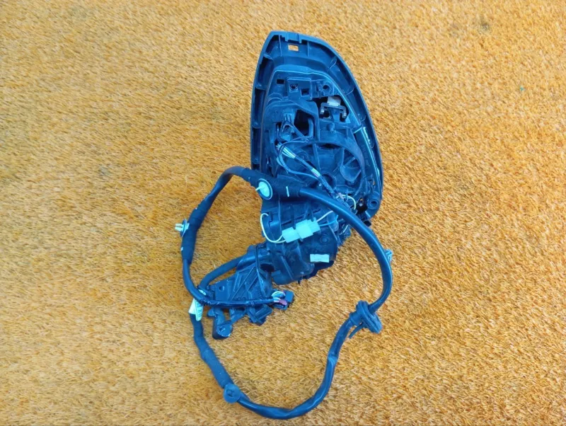 Зеркало боковое