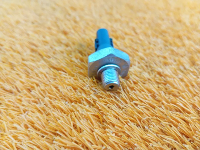 Датчик давления масла