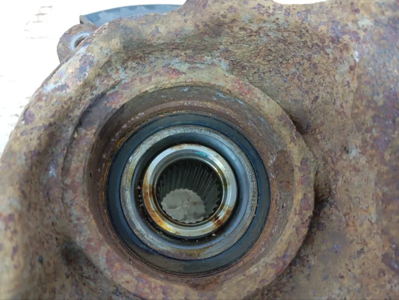 Кулак поворотный