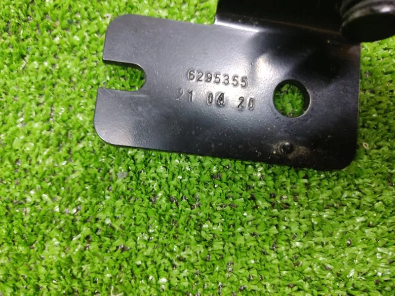 Ответная часть ремня безопасности