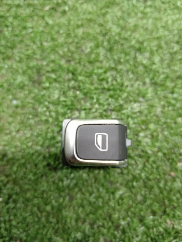 Кнопка стеклоподъемника