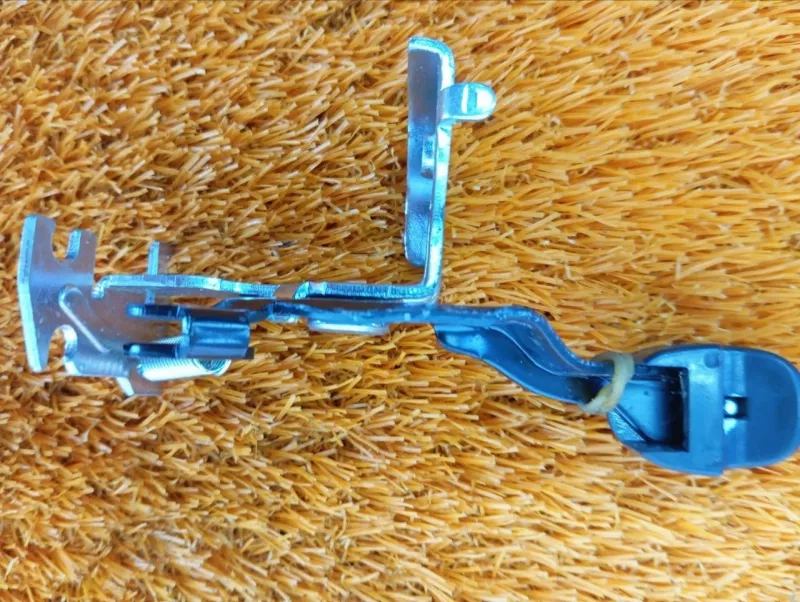 Ручка открывания бензобака