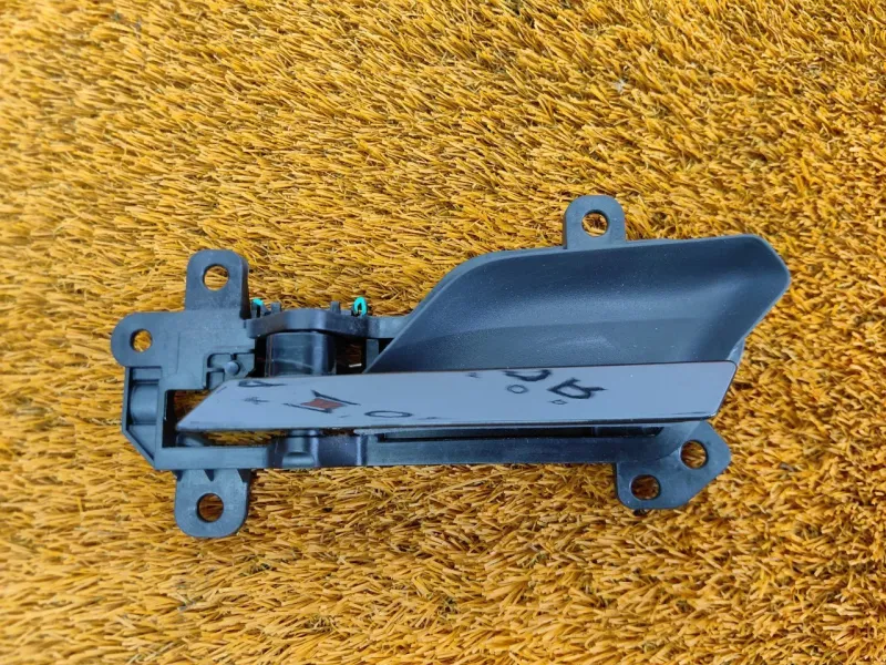 Ручка двери внутренняя Changan UNI-V 2023 6105300DE01, передняя левая