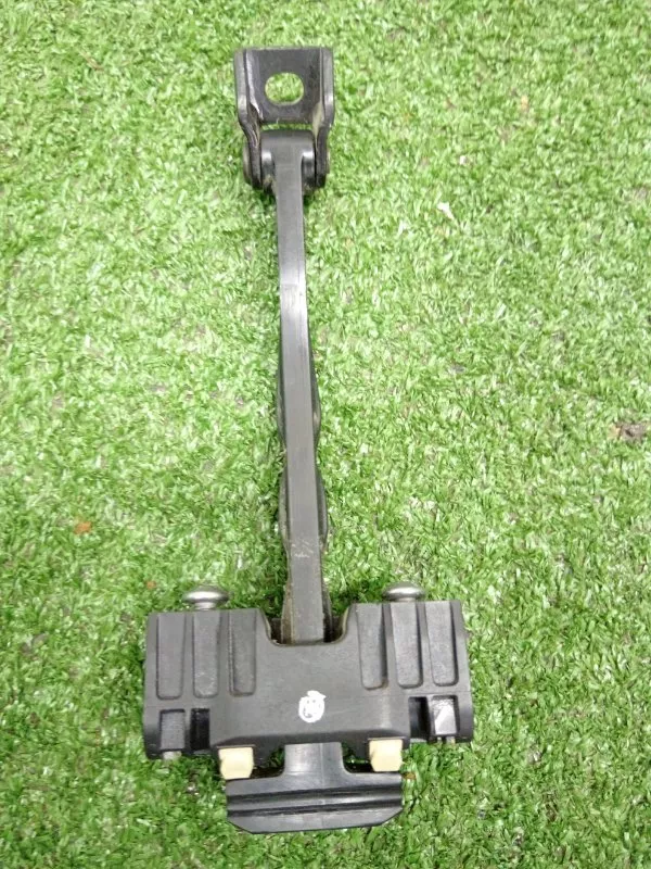 Ограничитель двери