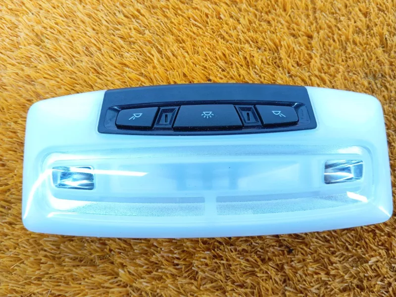 Плафон салона