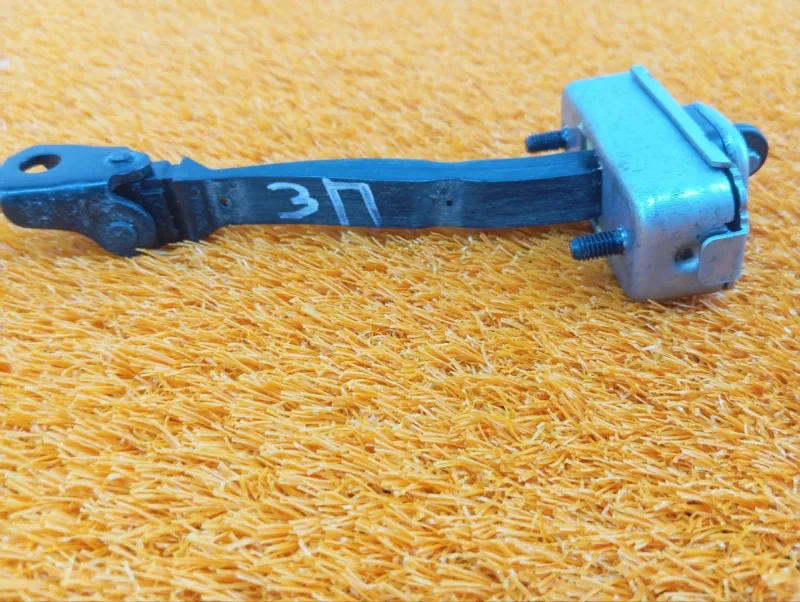 Ограничитель двери