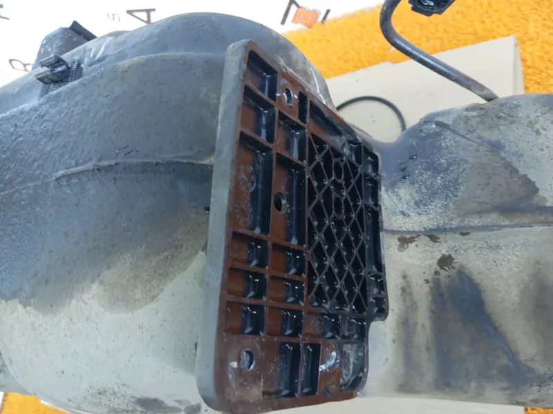 Бак топливный