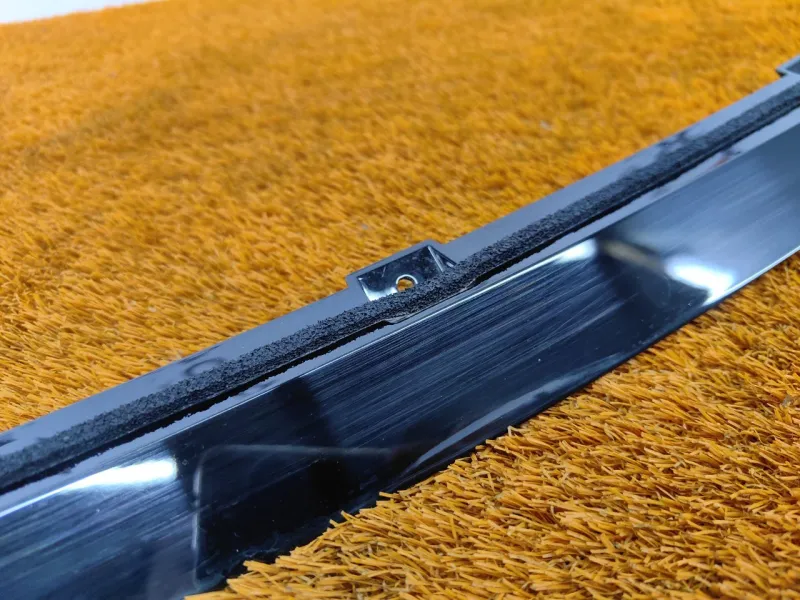 Накладка крышки багажника