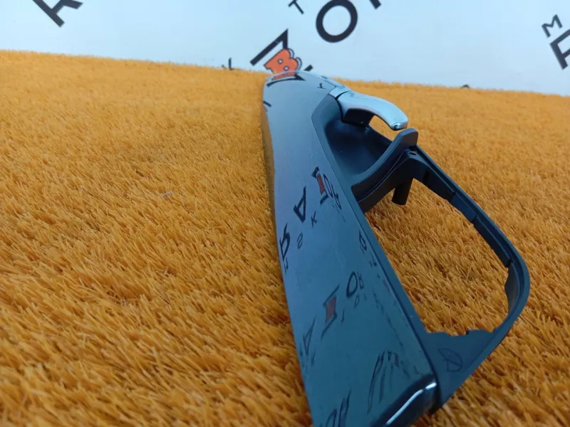 Молдинг двери