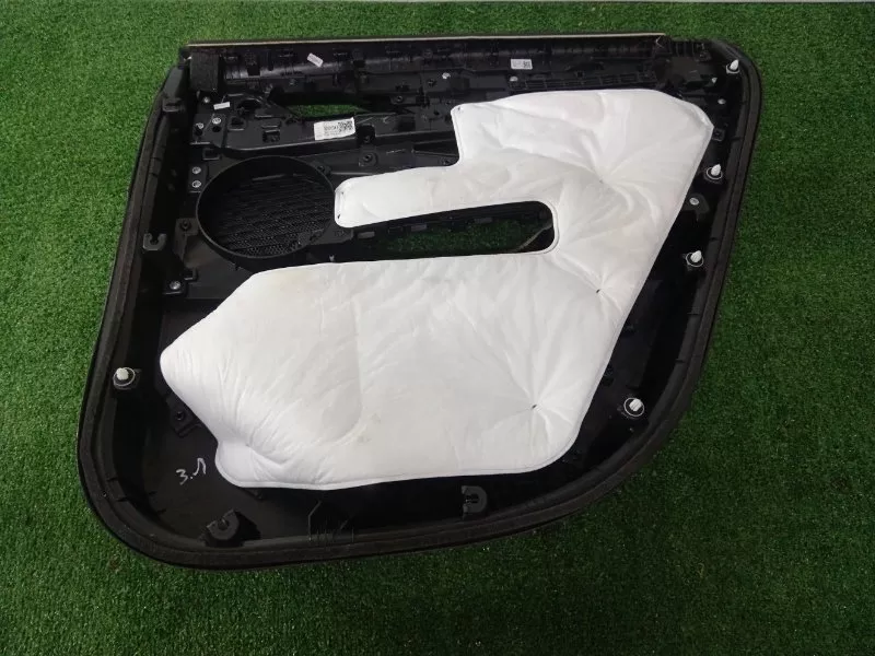 Обшивка двери