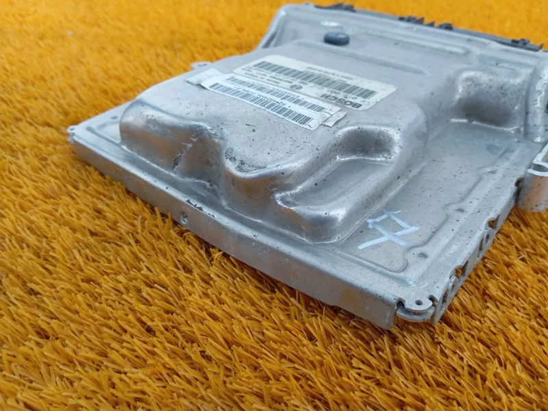 Блок управления двигателем