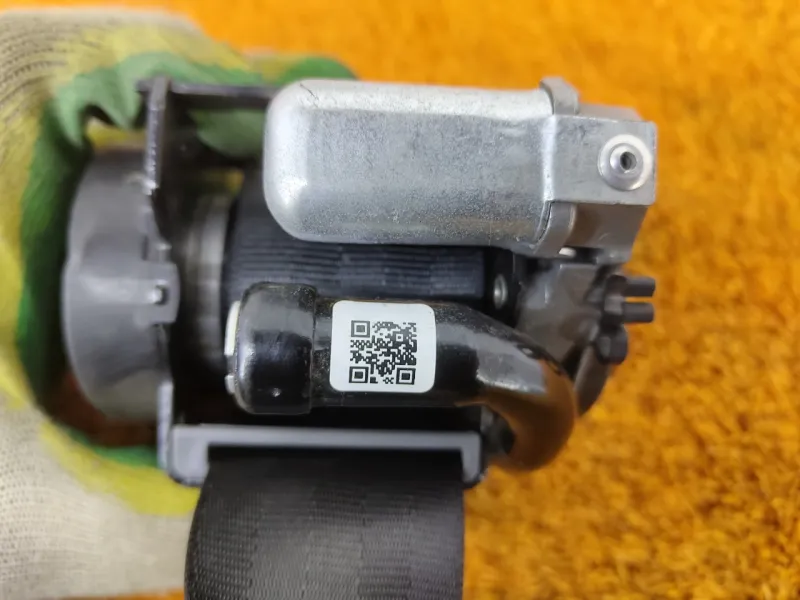 Ремень безопасности