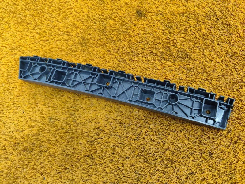 Крепление бампера