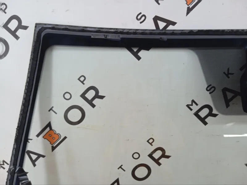 Стекло лобовое