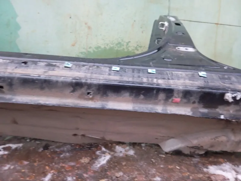 Порог с центральной стойкой