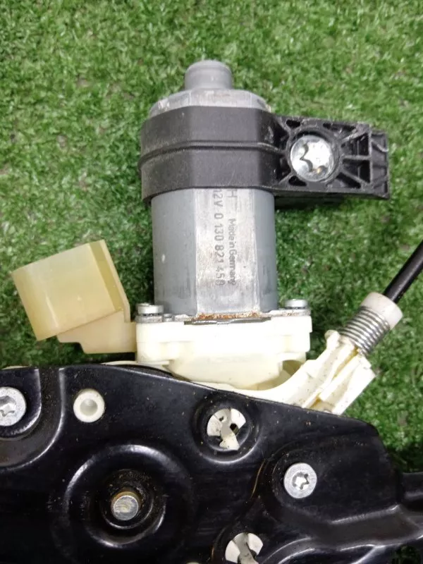 Стеклоподъемник BMW 5-Series 2007 51337184384 E60/E61, передний правый