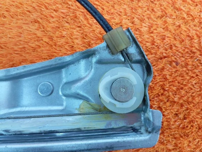 Стеклоподъемник