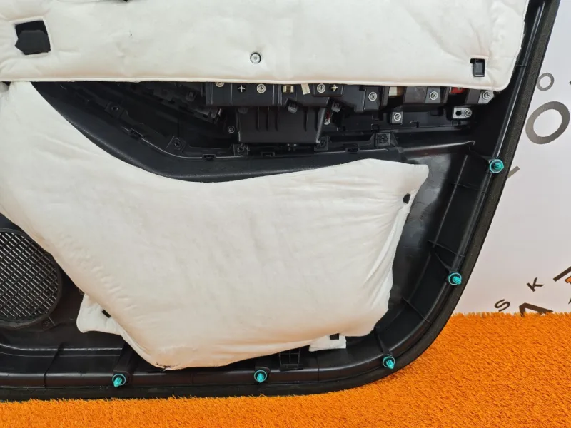 Обшивка двери