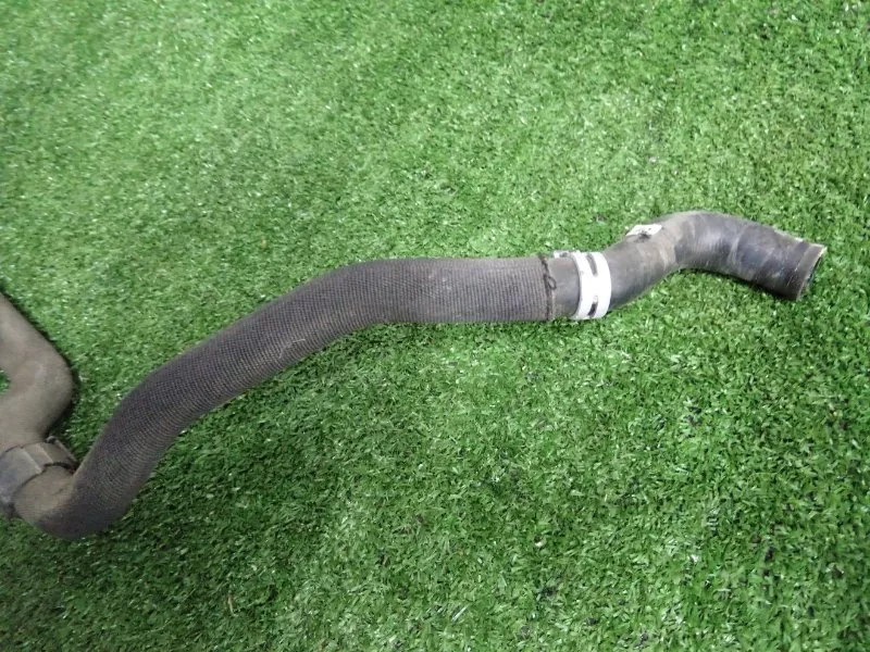 Патрубок радиатора