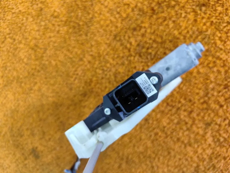 Стеклоподъемник