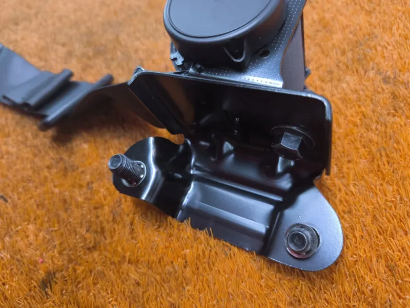 Ремень безопасности