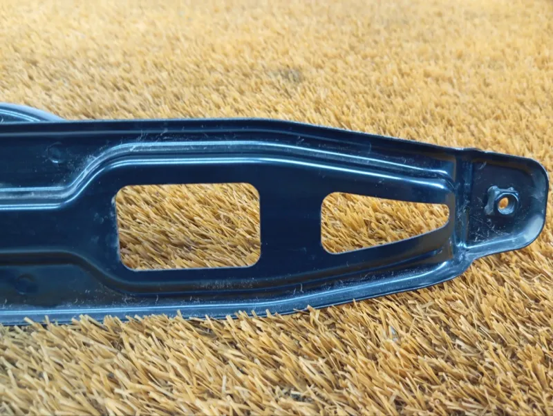 Кронштейн стеклоподъемника