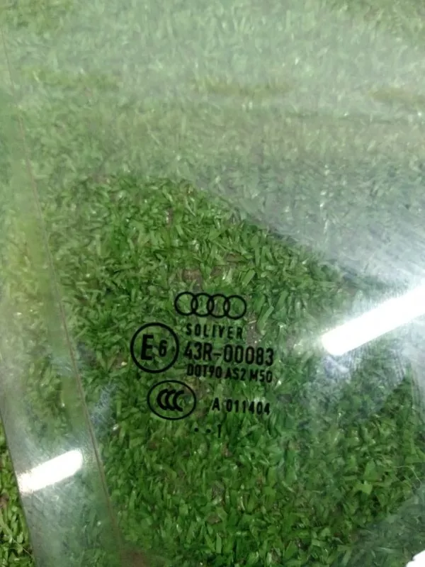 Стекло двери Audi A6 2011 4G0845201 C7, переднее правое