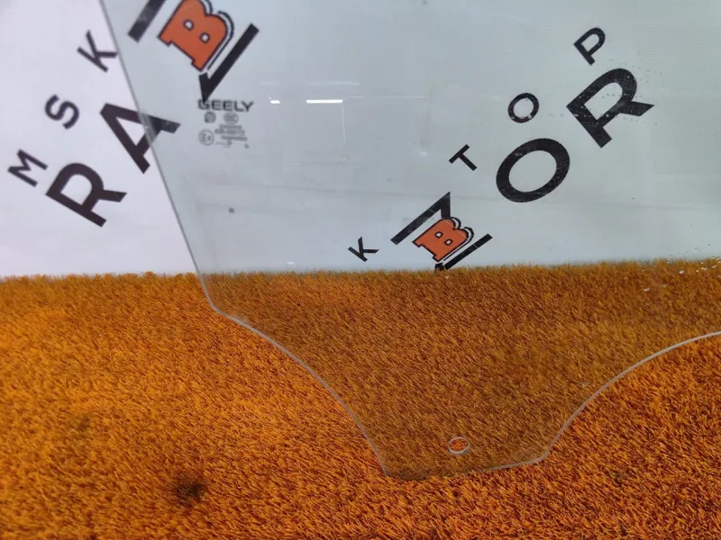 Стекло двери