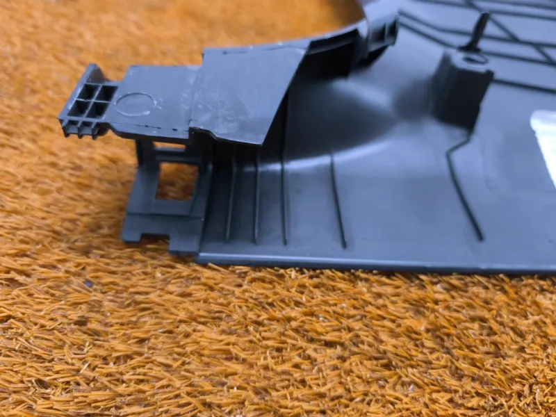 Обшивка центральной стойки